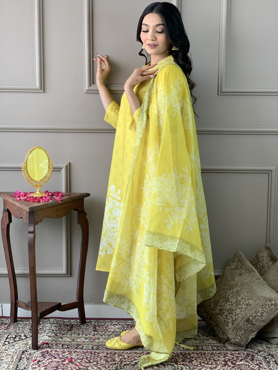 Women Embroidered Viscose Rayon SILK KURTA SET