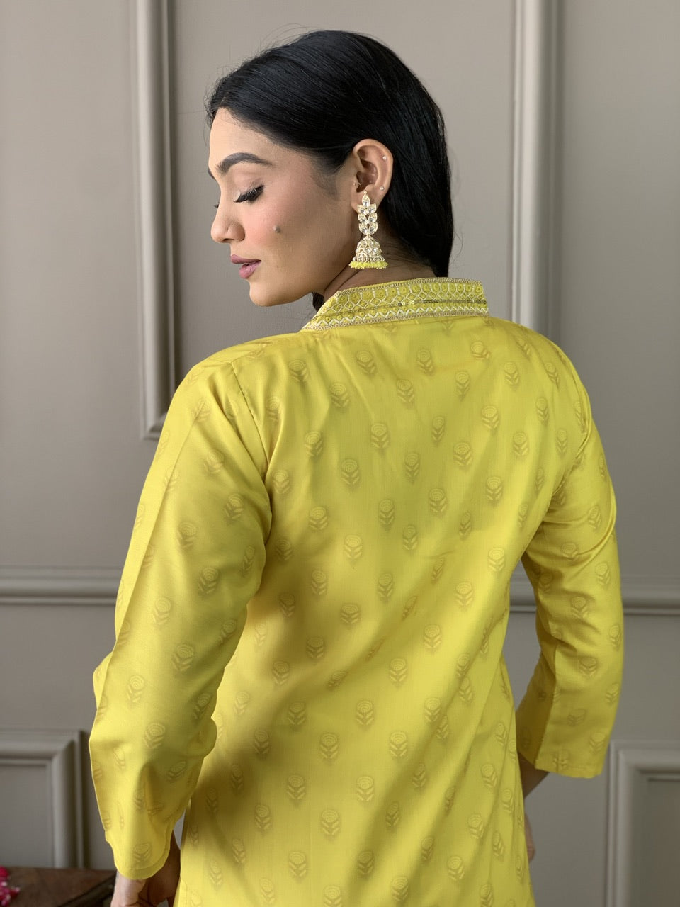 Women Embroidered Viscose Rayon SILK KURTA SET