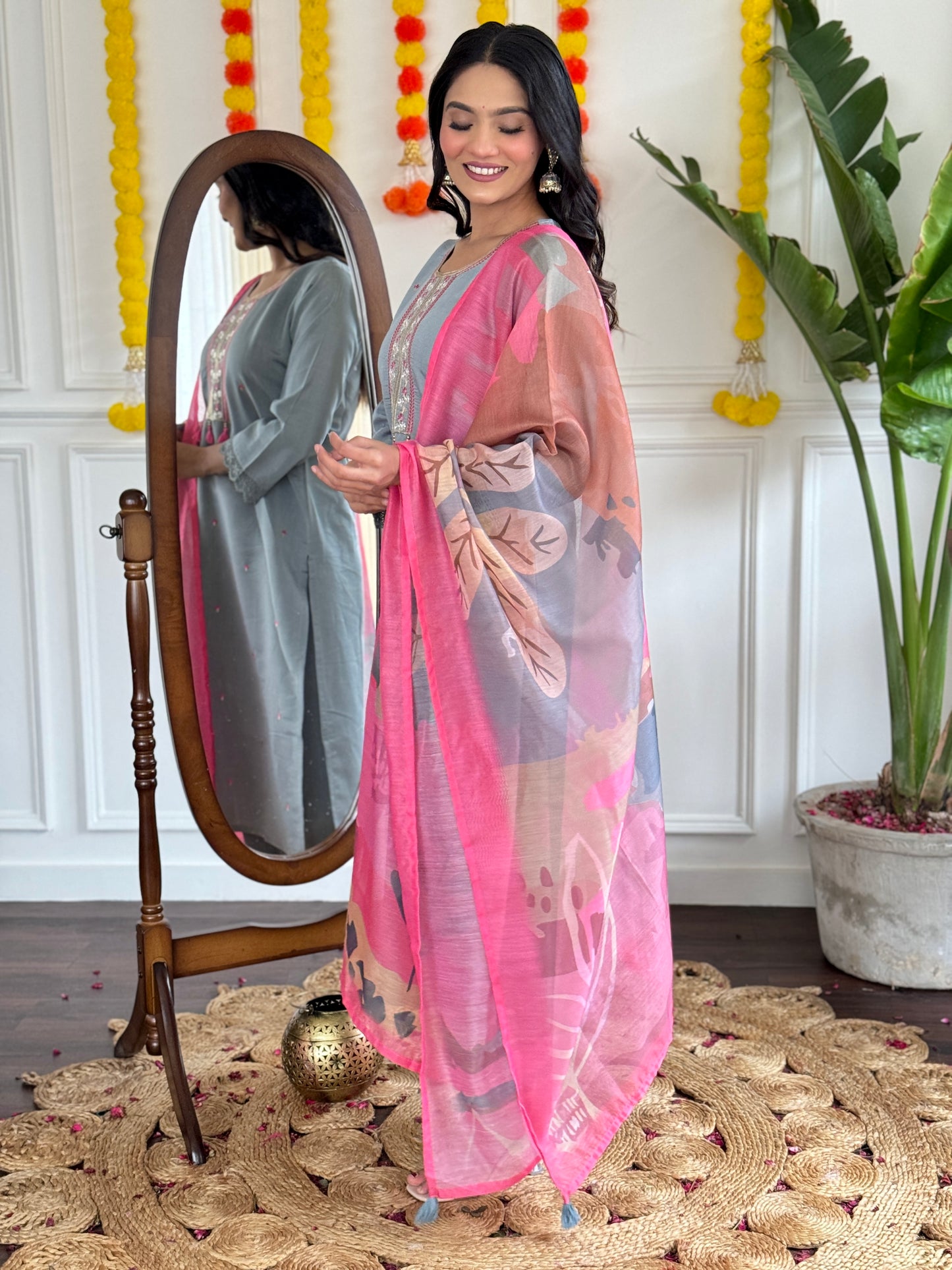 Adrika Pretty Women Kurta Sets
