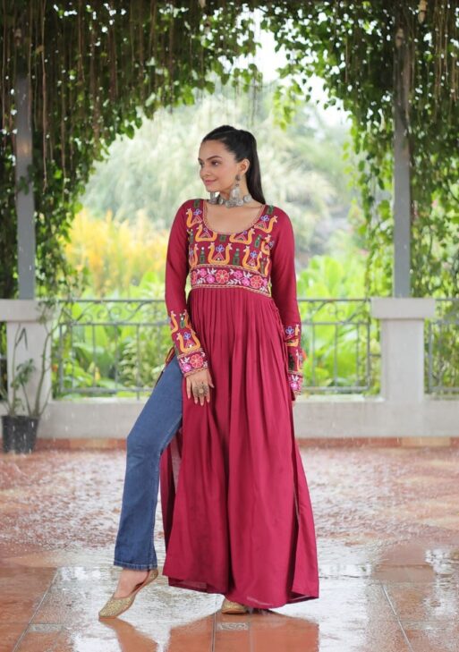 Red Color Rayon Gamthi Work Navratri Kurti