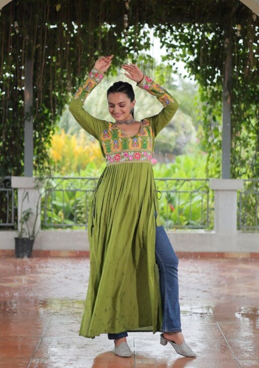 Parrot Color Rayon Gamthi Work Navratri Kurti