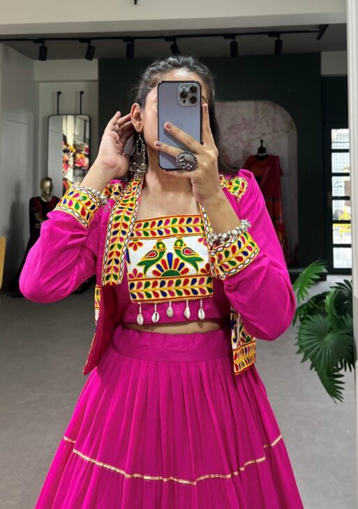 Garba Glamour choli by dhinglimatching