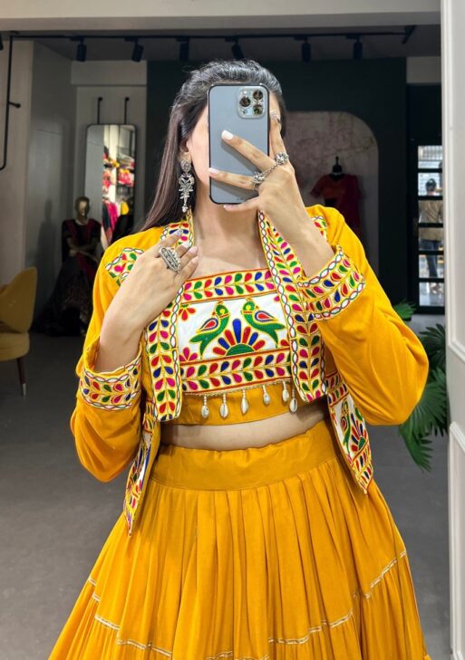 Garba Glamour choli by dhinglimatching