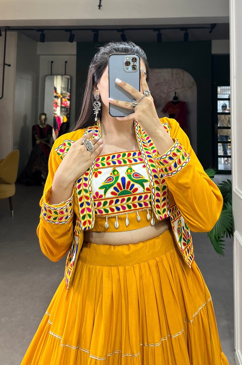 Garba Glamour choli by dhinglimatching